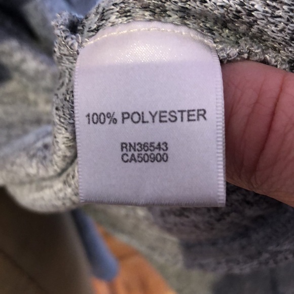 Van Heusen Cardigan Sweater - Picture 8 of 9